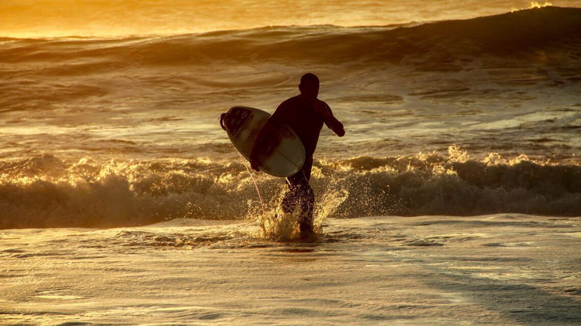 surfing we Francji