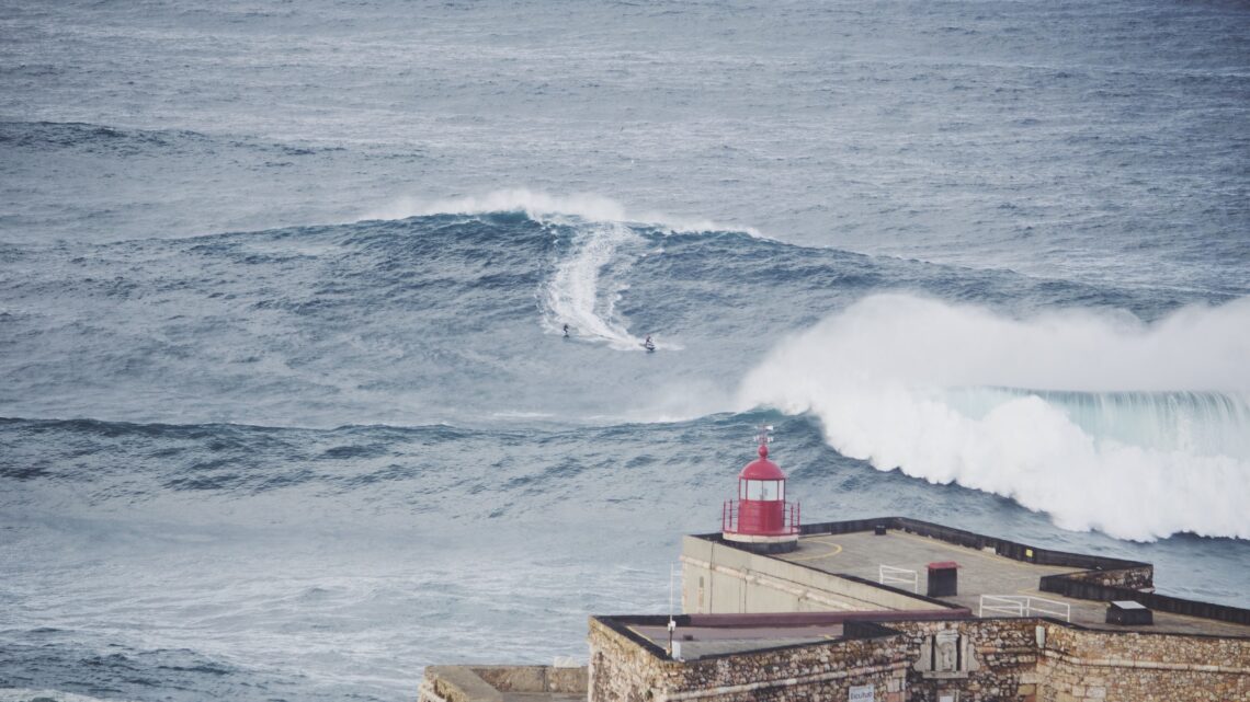 surfing w Portugalii