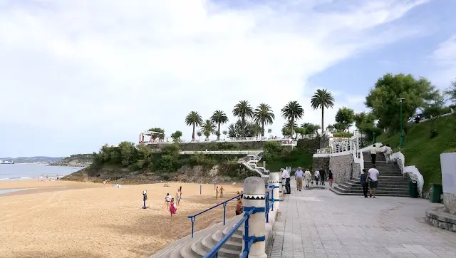 Co zobaczyć w Hiszpanii - Santander i plaże w mieście