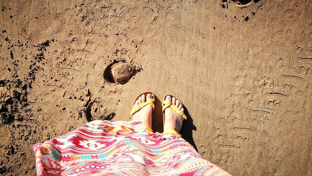 Co nosić w Maroko - długa sukienka na plażę