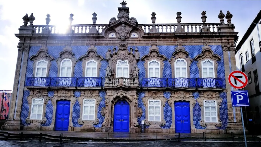 Co zobaczyć w Bradze - zabytkowy pałac w kafelkach azulejos